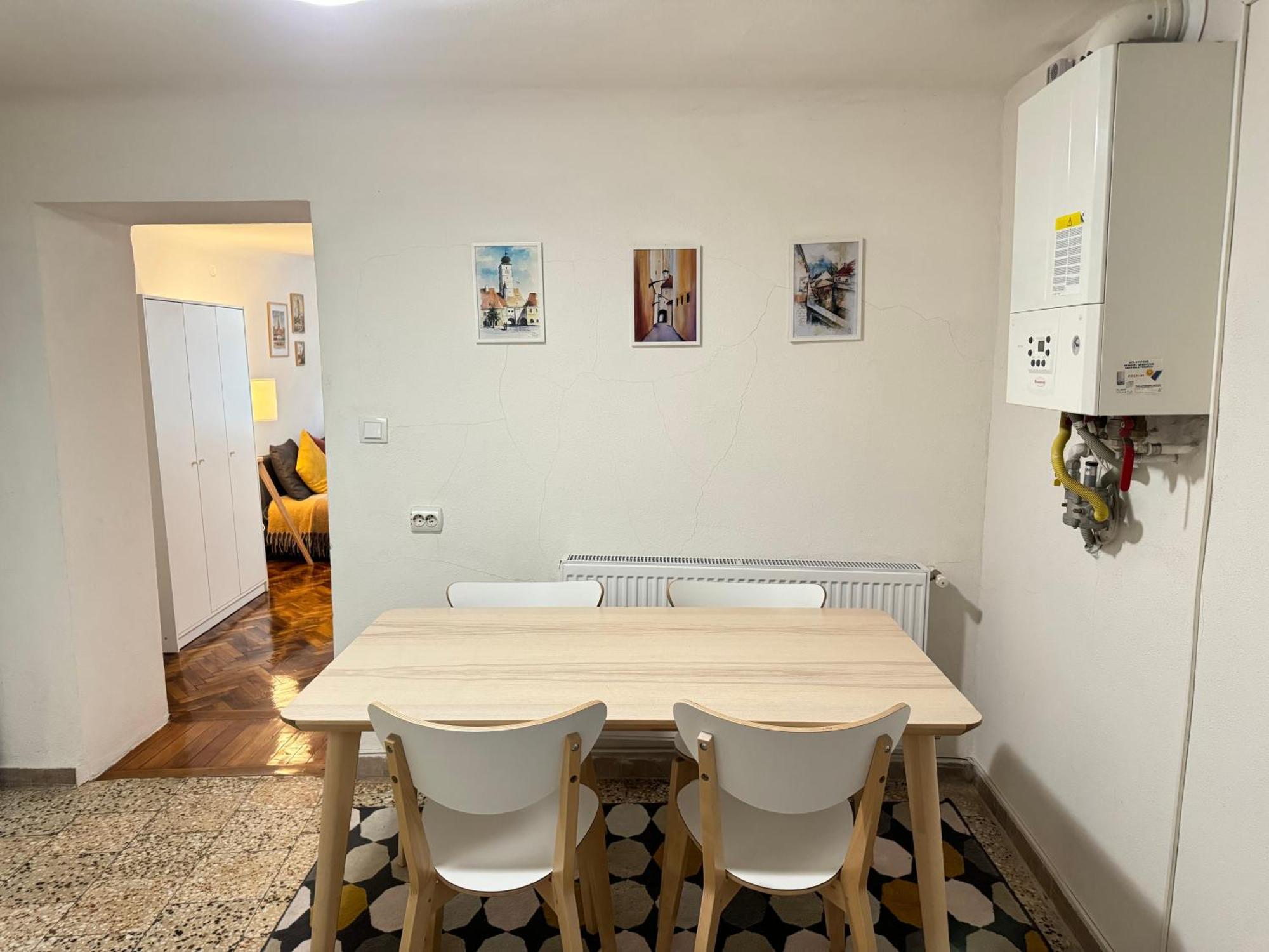 Charming Studio Ideal For Getaways Or Workations In Sibiu'S Medieval City Center Extérieur photo