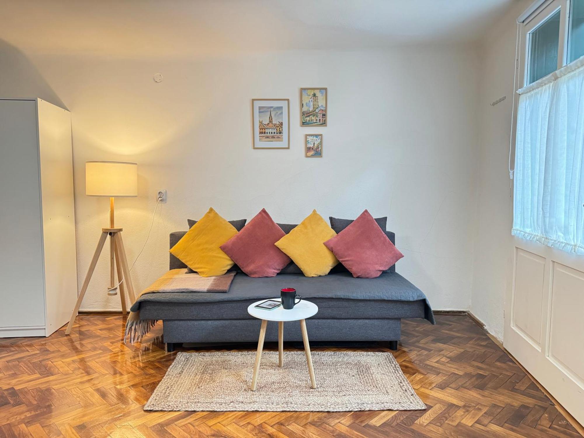 Charming Studio Ideal For Getaways Or Workations In Sibiu'S Medieval City Center Extérieur photo