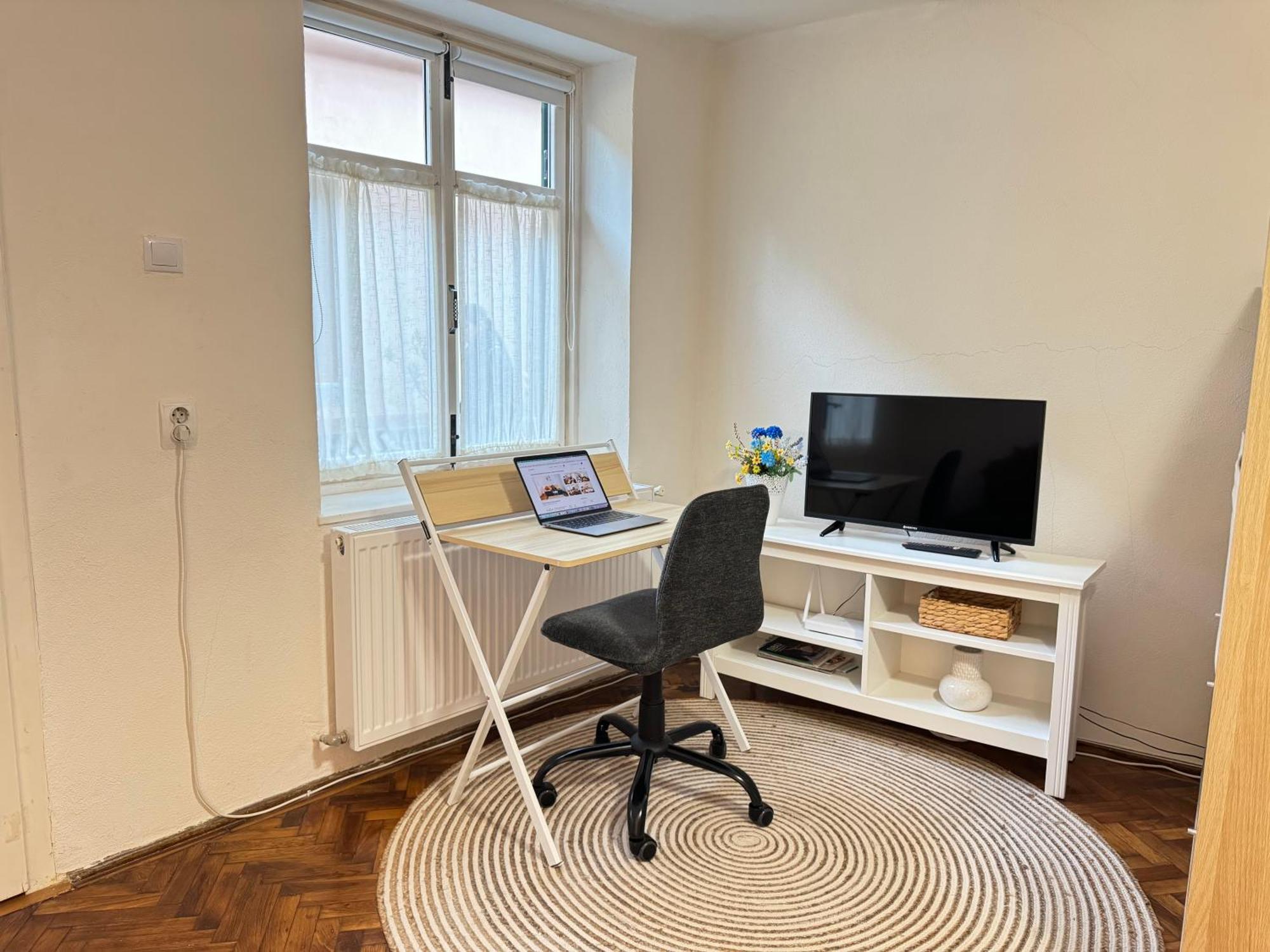 Charming Studio Ideal For Getaways Or Workations In Sibiu'S Medieval City Center Extérieur photo